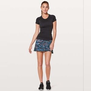 Lululemon Play Off The Pleats‎ Skirt 13" Hinshu Alpine White Multi / Black